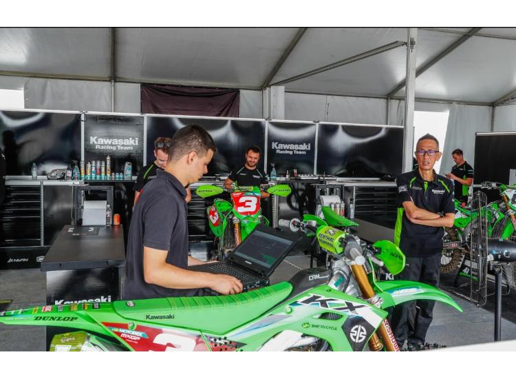 Romain Febvre et Kawasaki se rapprochent du titre mondial MXGP