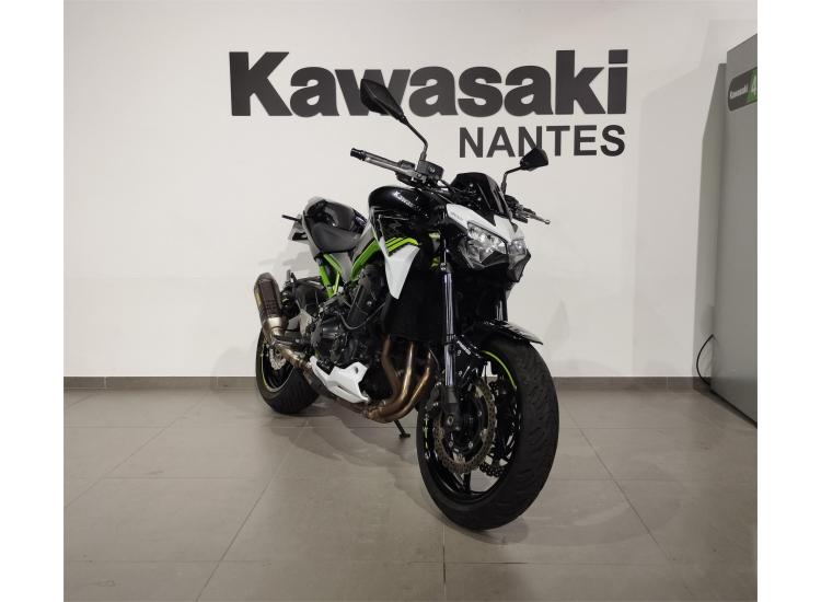 KAWASAKI Z900