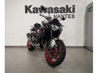 KAWASAKI Z900