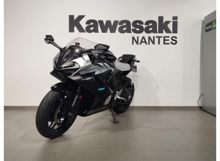 CF MOTO 675 SR-R